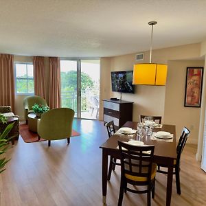 Superior One-Bedroom King Suite